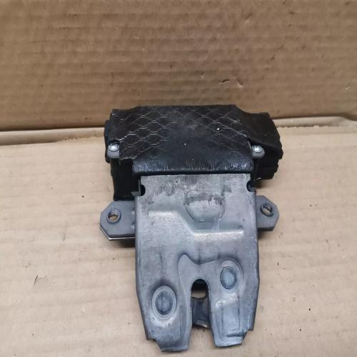 GACHE DE COFFRE HAYON ARRIERE LAND ROVER RANGE ROVER SPORT L320 01067009001