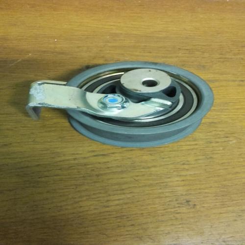 Galet tendeur distribution A3 A4 A6 GOLF 4 LUPO PASSAT POLO  1.9 TDI 531043620