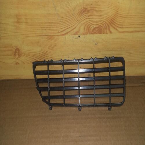 GRILLE DE CALANDRE NOIR  SEAT IBIZA 1 REF 6K6853653A