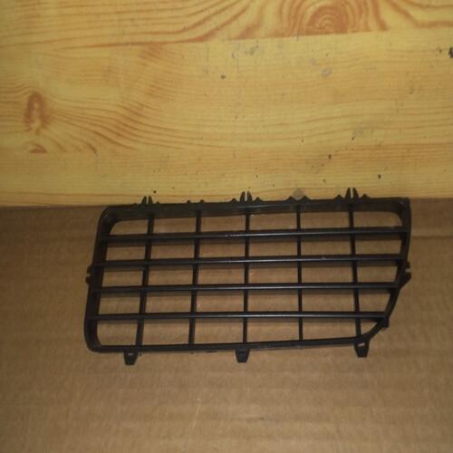 GRILLE DE CALANDRE NOIR  SEAT IBIZA 1 REF 6K6853653A