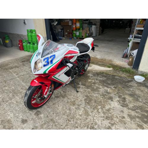 Moto MV Agusta F3 800 RC Modèle 2017 190km