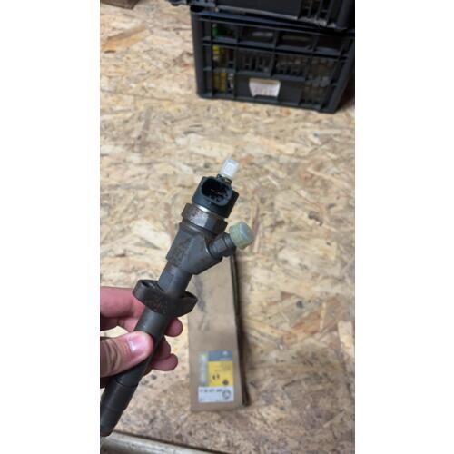 Injecteur Renault 77 01 477 466