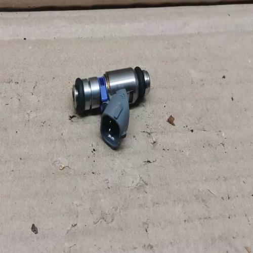 INJECTEUR SEAT LEON TOLEDO VW BORA ESSENCE 1.6 16V