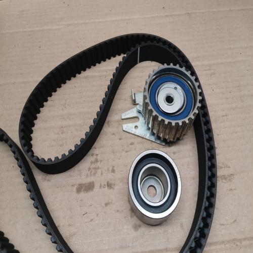 KIT DE DISTRIBUTION  FIAT BRAVA, BRAVO, DOBLO, MAREA 46352133