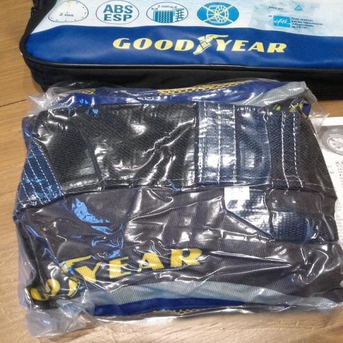 lot de 2 Chaussettes chaînes à neige textile enveloppes GOODYEAR Q09 195/40 R16