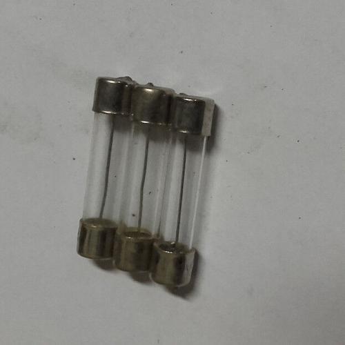 LOT DE 3 FUSIBLES VERRE AUTOMOBILE CITROEN PEUGEOT RENAULT 7X32 20 amperes