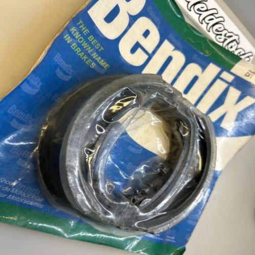 machoires frein av bendix ba 031 honda cr 125 r 79 81 cr 250 rz ra 79 80 xr 500