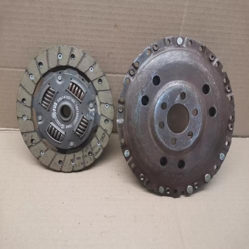 MECANISME DISQUE EMBRAYAGE VW POLO 3 6V 036 141 031SX  036141031SV  036141031SX