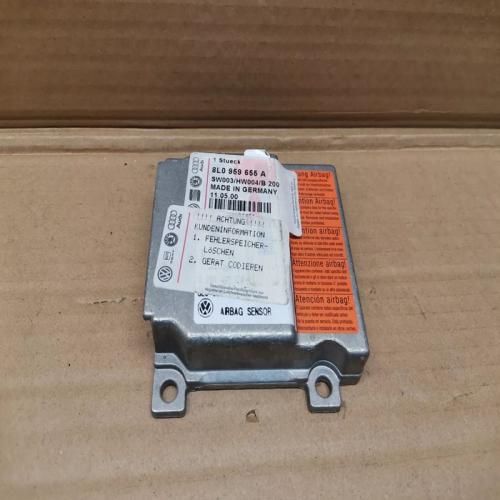 MODULE CONTROLE AIR BAG VOLKSWAGEN PASSAT B5 AUDI A3 8L0959655A