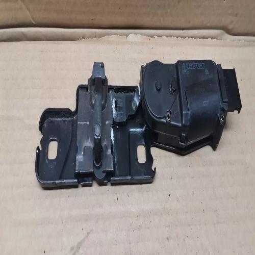 MOTEUR VERROUILLAGE ELECTRIQUE DE COFFRE HAILLON AUDI A7 A8 REF 4H0827383