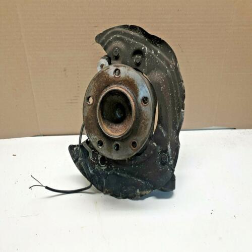 Moyeu fusée avant droit passager BMW SERIE 1 E81 E82 E87 E88 REF 6764444-03