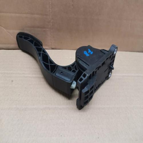 PEDALE ACCELERATEUR POTENTIOMETRE MERCEDES SPRINTER 906 REF A9063000304