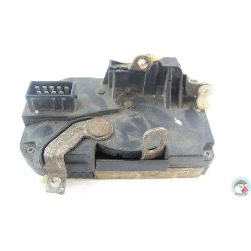 PEUGEOT 306 n°24 Serrure de porte avant passager