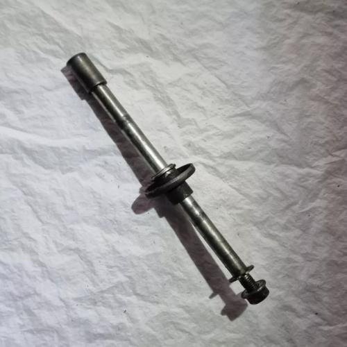 PIAGGIO 125 X9 EVOLUTION AXE DE ROUE AVANT ENTRETOISES 2004/2007