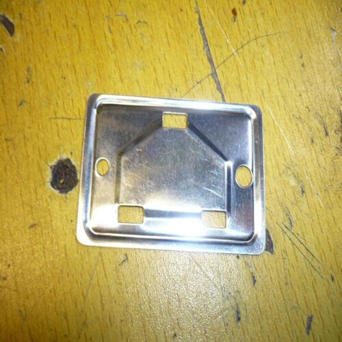 plaque centrale attache cartable bagster