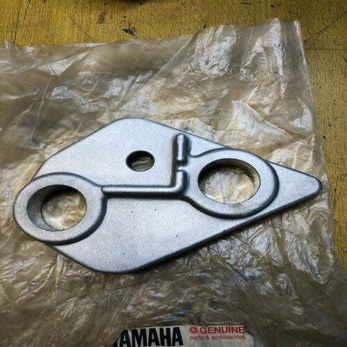 platine repose pied conducteur droite yamaha 3vd-27443-00 tdm 850 1991 1992