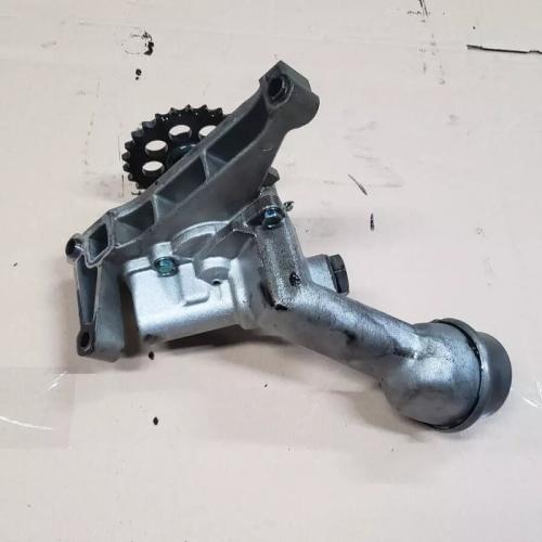 pompe à huile pour SSANGYONG RODIUS  ref 6651810101