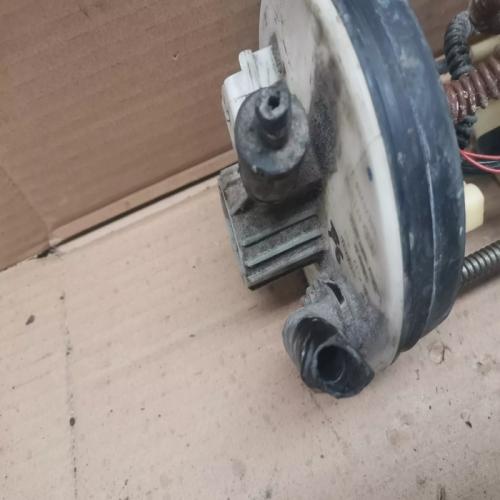 POMPE FLOTTEUR JAUGE DE NIVEAU CARBURANT ALFA ROMEO 145 146  1.4 1.6 16V