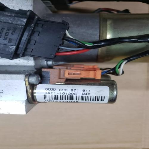 Pompe Hydraulique de toit electrique Audi A4 8H Cabriolet ref 8H0871611