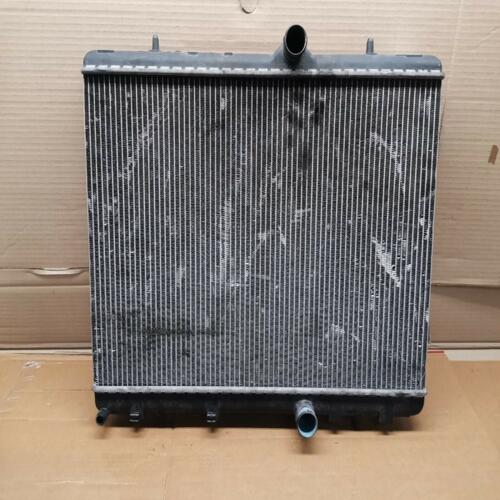 Radiateur eau -  Peugeot 407 307 C4 1.6 HDI REF 9645586780