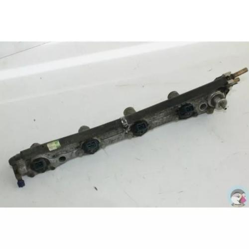 Rampe injection essence FORD FIESTA 4 PHASE 2 essence année 2000 n°3