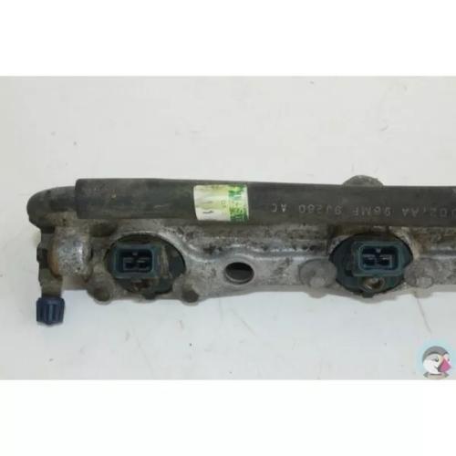 Rampe injection essence FORD FIESTA 4 PHASE 2 essence année 2000 n°3