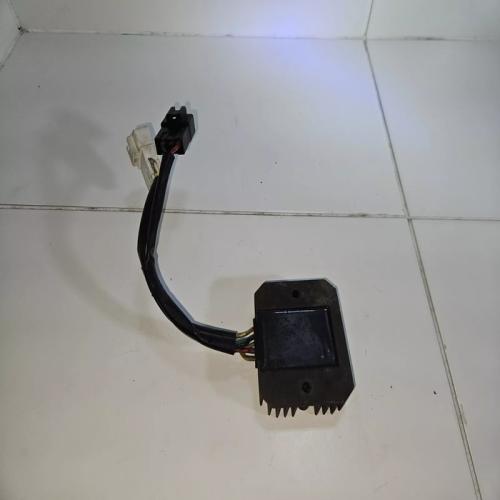REDRESSEUR REGULATEUR CHARGE - HONDA FES S-WING SWING ABS 125 (2007 - 2015)