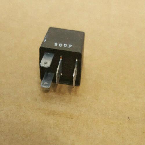 Relais GM ref 90229206 Opel daewoo