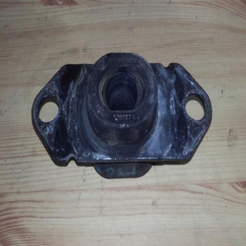 Support moteur boite Renault CLIO 3 MEGANE 2 MODUS SCENIC 2 DCI REF 8200352861