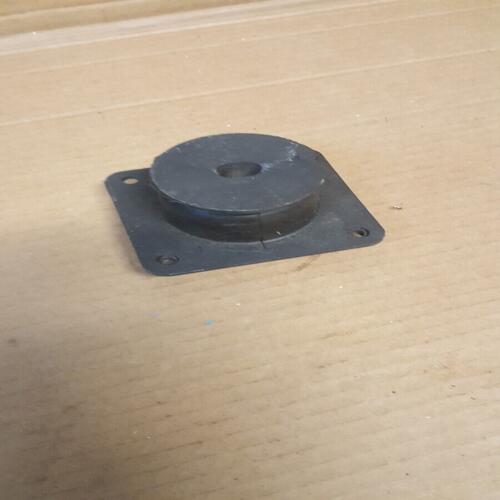 SUPPORT MOTEUR FIAT  MODELE A IDENTIFIER
