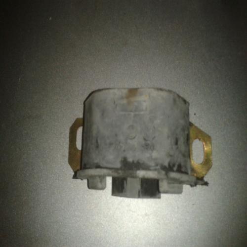 SUPPORT MOTEUR OPEL VECTRA A 1.4 ASTRA F 91 a 98 1.6 i CALIBRA 2.0 16 S 684285