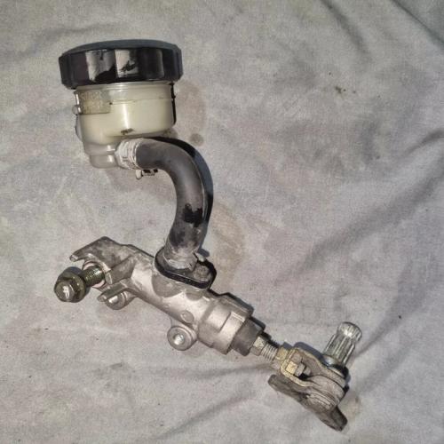 SUZUKI 750 GSXF MAITRE CYLINDRE DE FREIN ARRIERE TYPE JS1AK - 1998/2006