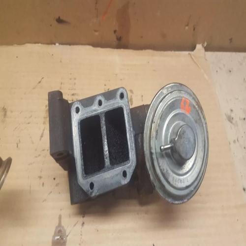 vanne EGR  Jeep Wrangler Cherokee Grand Voyager 2.8 CRD 72827007
