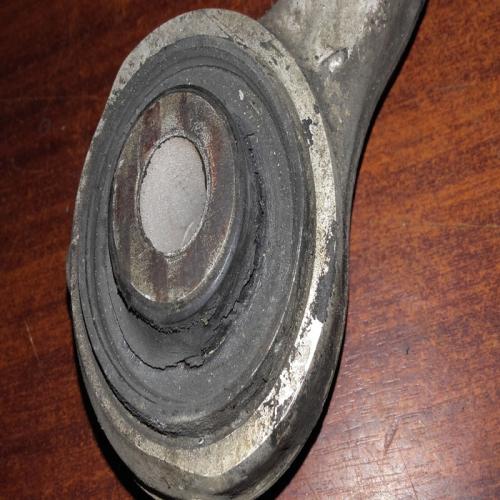 VOLVO S80  BRAS DE SUSPENSION INFÉRIEUR gauche conducteur 23347  8649541 - 94921