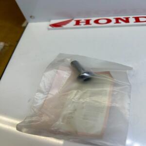 1 boulon 8x22 honda 90100-gct-j50 cbr 600 rr gl 1800 st 1300 xlv 700