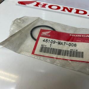 1 cache poussière étrier honda 45109-ma7-006 cbx 750 p gl 1500 1200 cb 1100 550