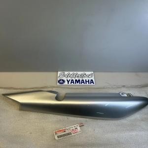 1 carénage dessous selle droit yamaha 5vl-f472k-00-p2 ybr 125 ed 2005 2009