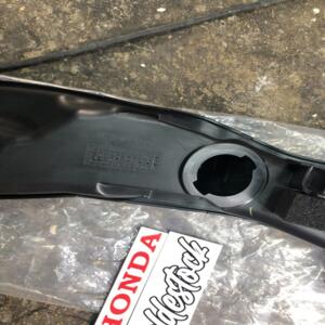 1 conduit air gauche honda 64380-mfl-020 cbr 1000 rr 2008 2011 64380-MFL-000