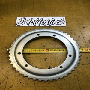 1 Couronne 44 dents 110 mm Motobécane MBK