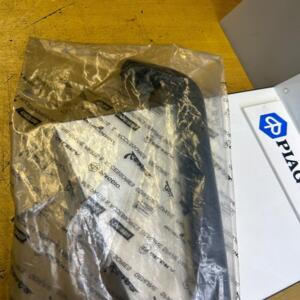 1 durite Tube de sortie de chauffage piaggio 1e001017