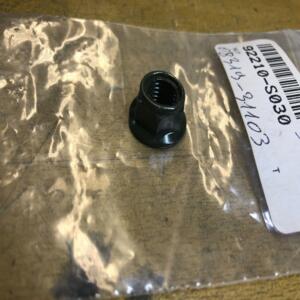 1 écrou 10mm suzuki 08319-31103 08319-31105  kawasaki 92210-s030