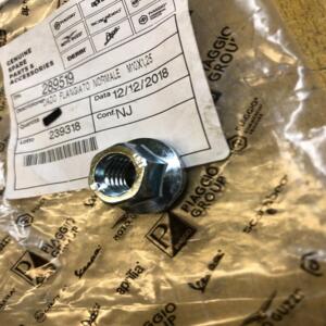 1 écrou aprilia gilera piaggio vespa 289519 mp3 nrg fly et4 s ice sr typhoon zip
