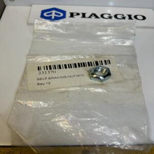 1 écrou piaggio gilera derbi aprilia 231370 015345 15345 AP8150568