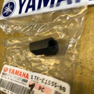 1 écrou vilebrequin 1 yamaha 1tk-e1555-00 x-limit dt tzr 50 me 50 90170-10857