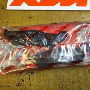 1 jeu plaquettes frein avant origine ktm 58413030000 400 620 640 lc4 125 super