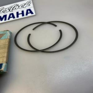 1 jeu segment std yamaha 2X7-11610-00 1W5-11610-00 IT 250 1977 1982
