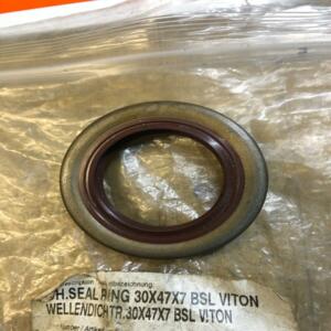 1 JOINT SPI 30X47X7 BSL ktm 0760304772 1050 1090 1190 rc8 1290 990 350 250