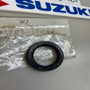 1 joint spi 32x47x7 bras oscillant suzuki 09283-32046 an 400 burgman 2011 2022