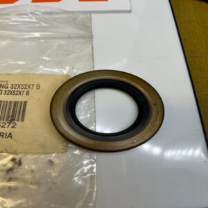 1 joint spi 32x52x7 roue arrière KTM husqvarna 0760325272 0760325270 0760325271