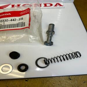 1 kit réparation maitre cylindre honda 45530-442-315 45530-442-305 cb 250 750